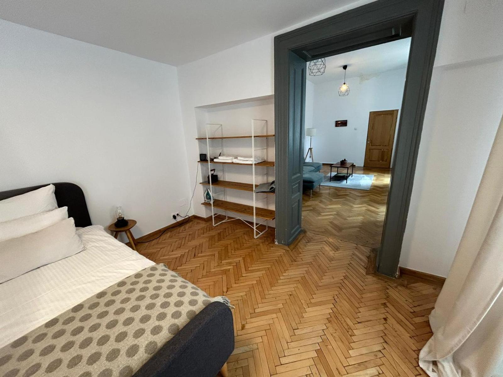 Schei Gate Apartment Brașov