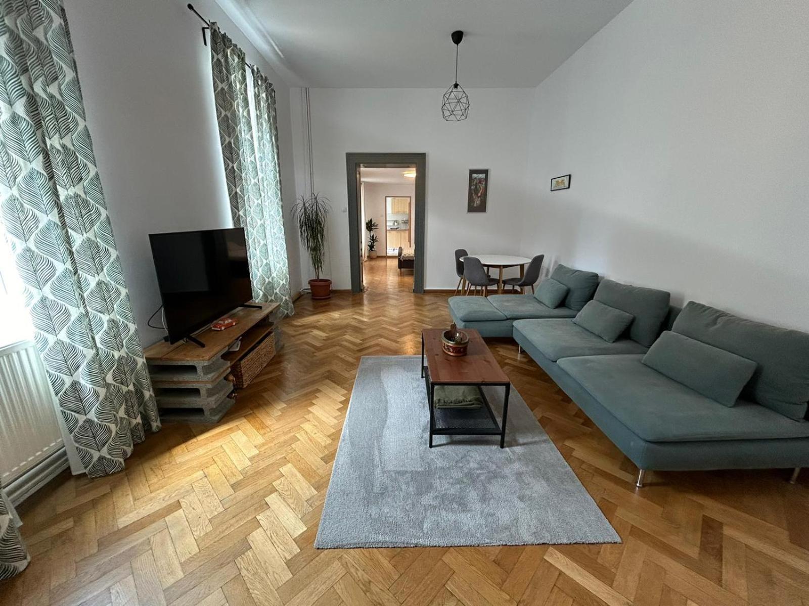 Schei Gate Apartment Brașov